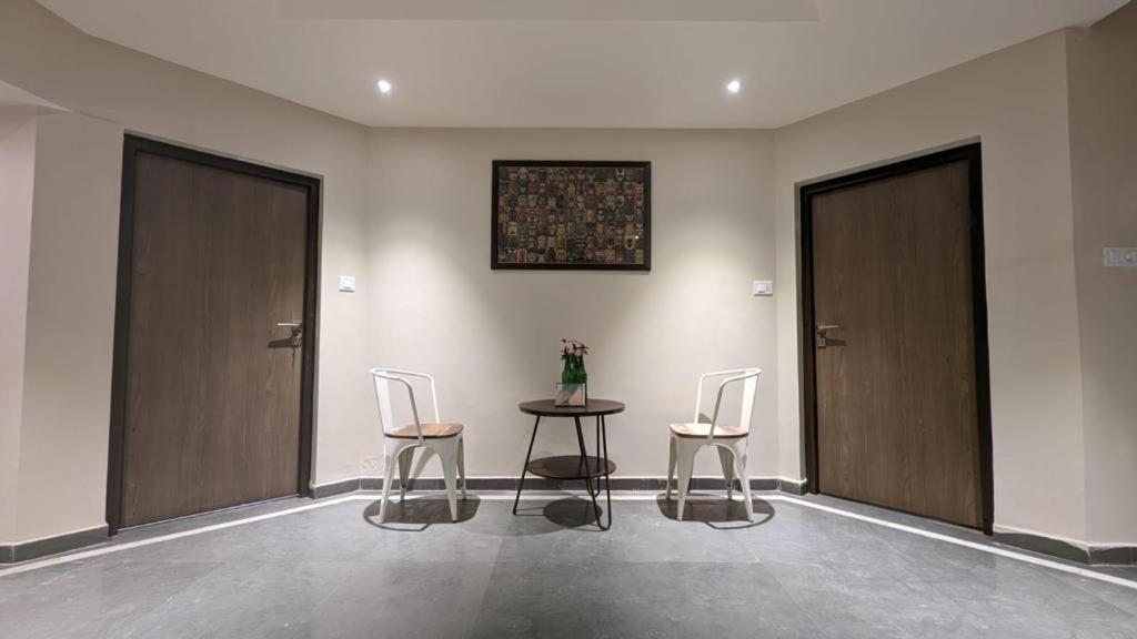 מאונט אבו Bunglow 14, Rooms With Balcony מראה חיצוני תמונה