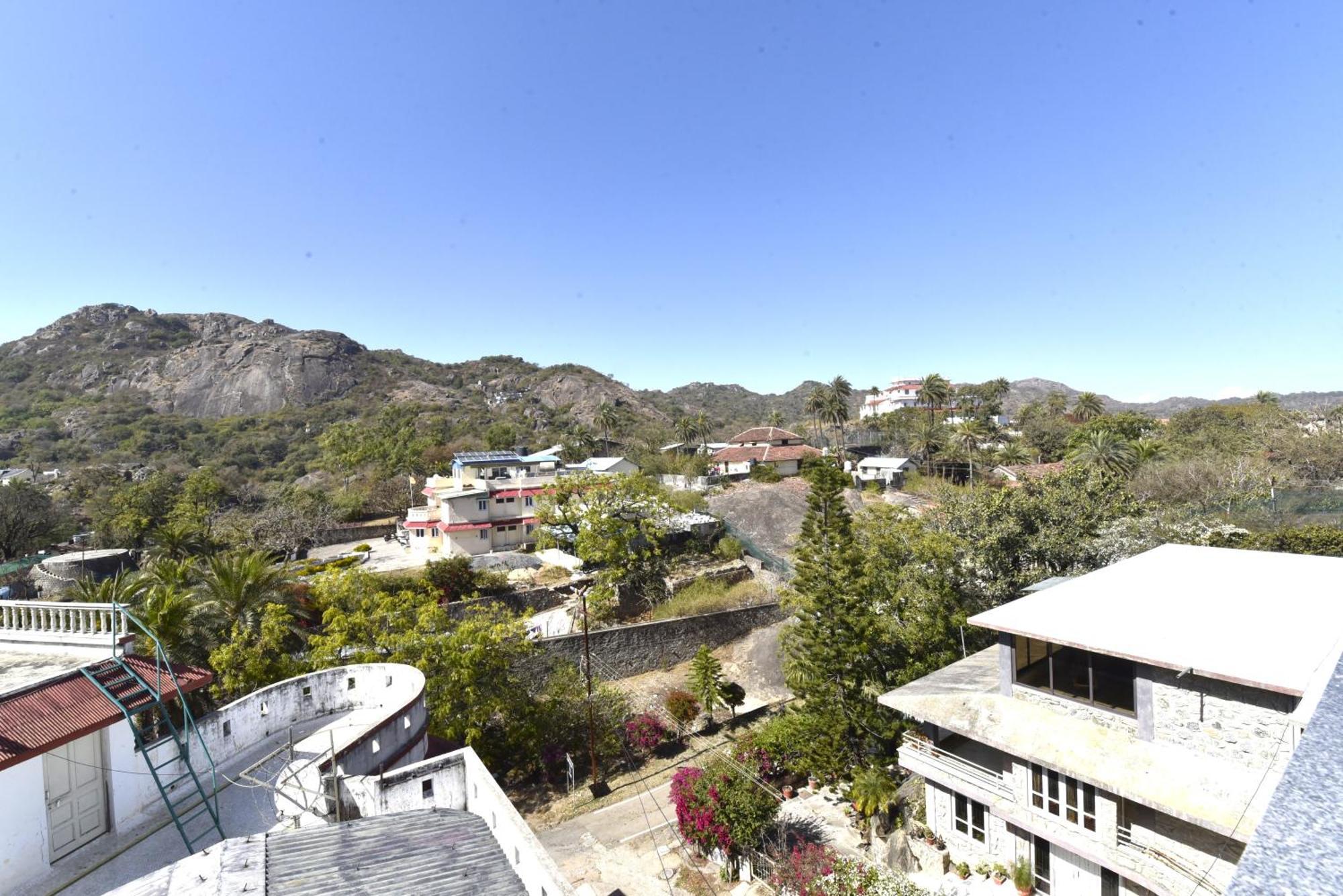 מאונט אבו Bunglow 14, Rooms With Balcony מראה חיצוני תמונה